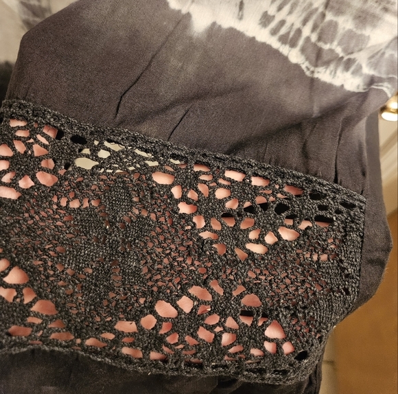 Solitaire womens 1X plus size Tie dye black gray shirt top short sleeves crochet - Picture 4 of 6